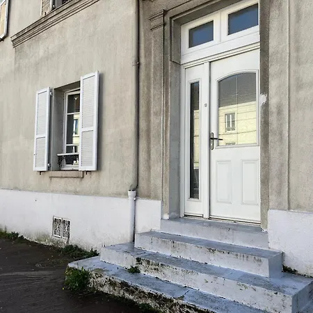 Studio Equipe, Gare A 200M, Entre Versailles Et Sqy Saint-Cyr-l'Ecole Exterior photo